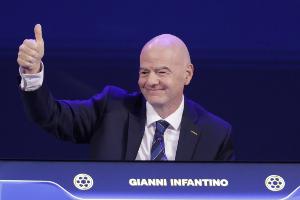 国际足联：鉴于全球高温天气频繁，需评估是否在夏季继续举办世界杯