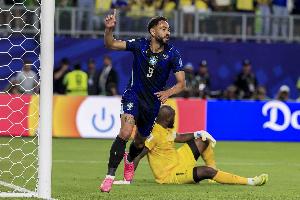三场三球！太阳报称库尼亚成06年以来巴西最耀眼世界杯9号