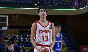热身赛：中国U17男篮张懿赵杰各得16分2助2断 力克贝尔格莱德IBC俱乐部