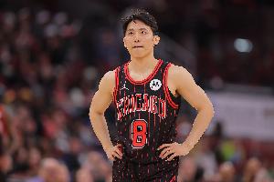 媒体人认为：河村根本不符合CBA标准，除非有球队像签下JCole那样制造话题