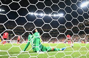 0-1南非！韩国解说：我认为这或许是韩国队史上最差的一场比赛